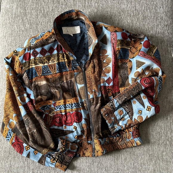 Platinum short bomber - Picture 1 of 3